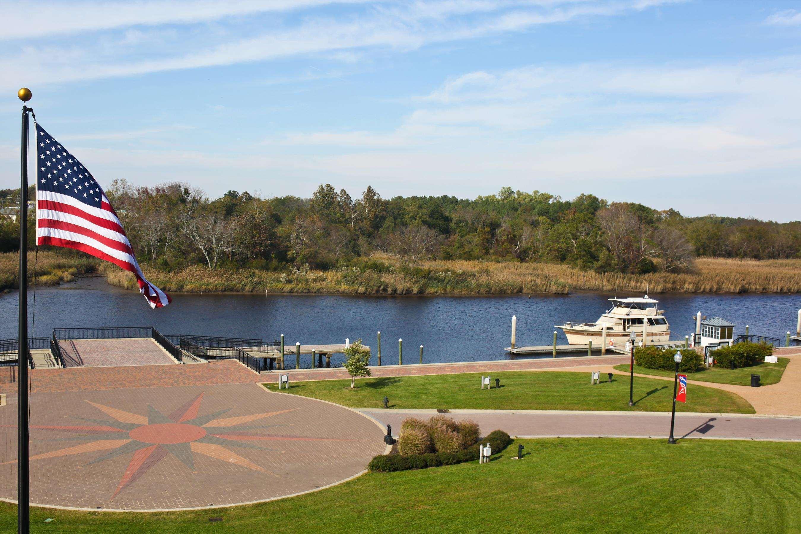 Hilton Garden Inn Suffolk Riverfront Exterior foto