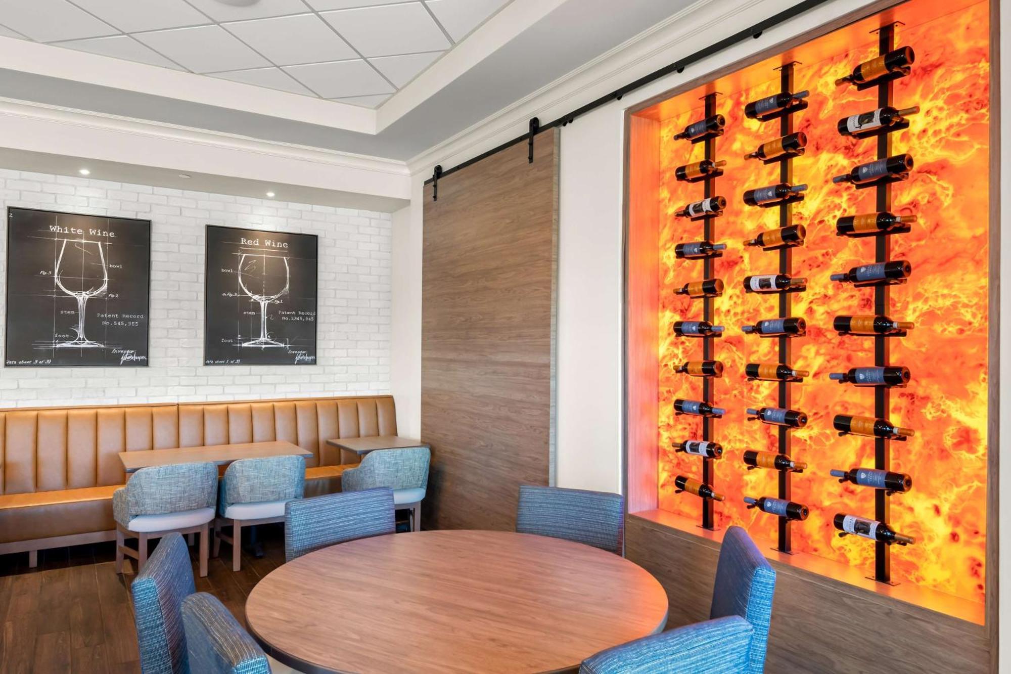 Hilton Garden Inn Suffolk Riverfront Exterior foto